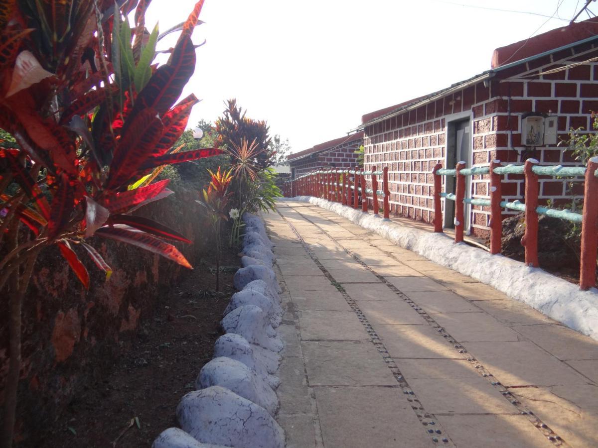 Exotic Valley Hotel Mahabaleshwar Exterior photo