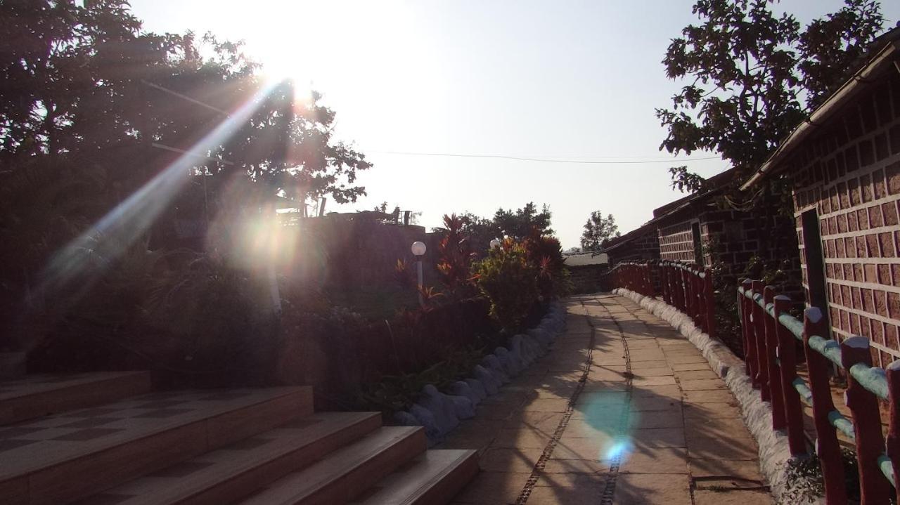 Exotic Valley Hotel Mahabaleshwar Exterior photo